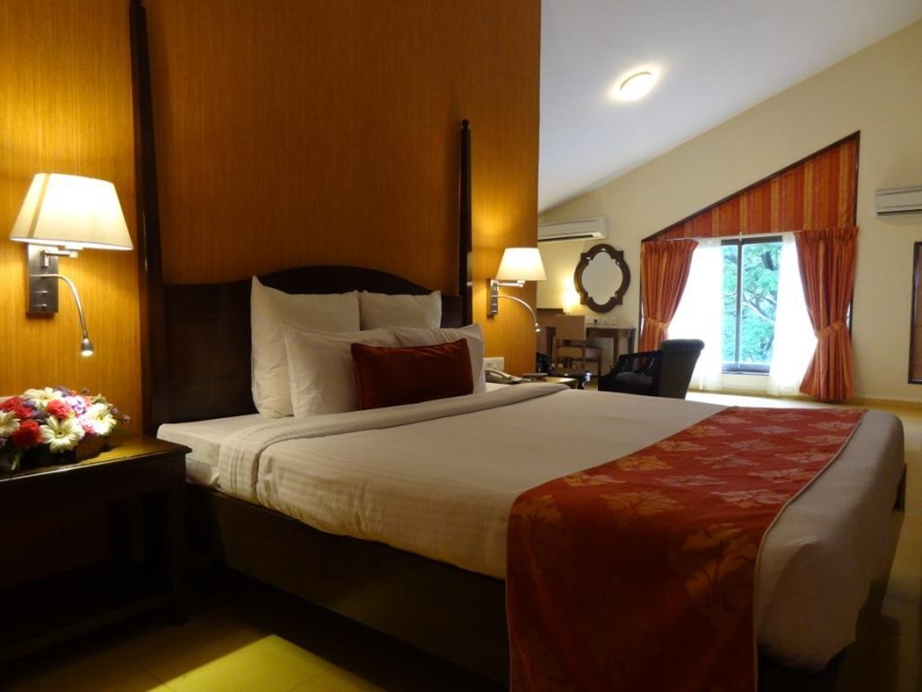 The Crown Goa Hotel Panaji Luaran gambar